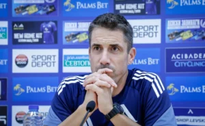 Проблемите пред Хулио Веласкес се множат